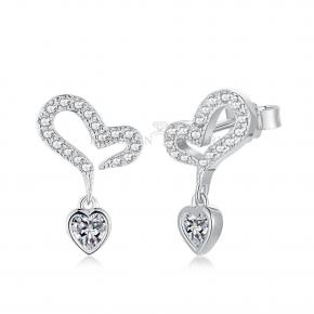 925 Sterling Silver Cubiz Zircon Heart Stud Earrings